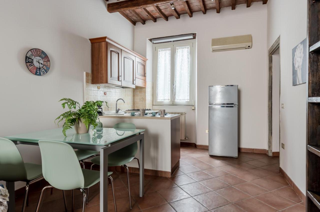 Lucca - Piazza Dell'Anfiteatro Central Apartment! Exterior foto